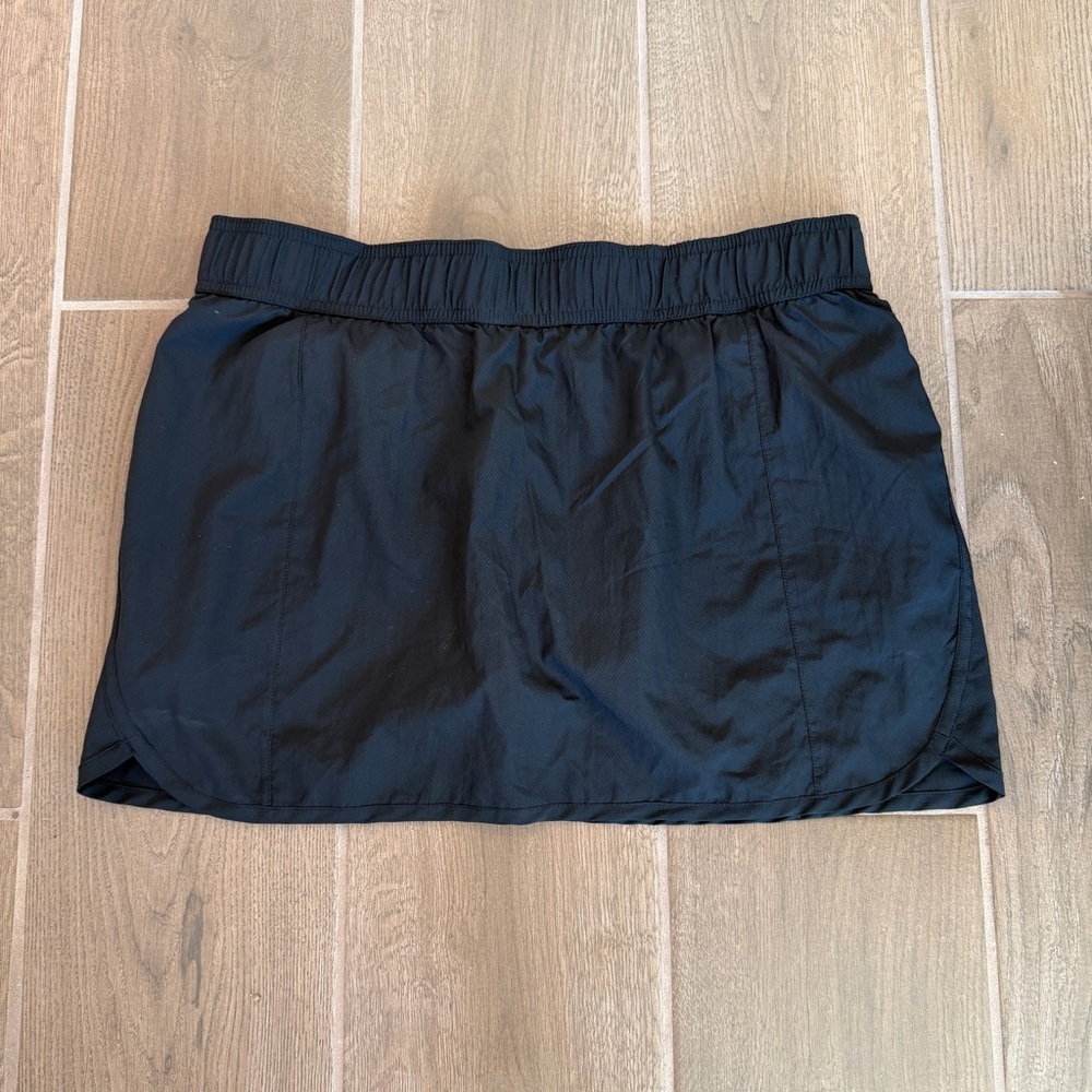 Columbia Women’s Black Athletic Mini Skort Skirt with Hidden Shorts sz M - Picture 2 of 5